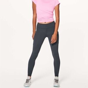 LULULEMON Speed Up Tight *Full-On Luxtreme 28"
Melanite Women’s Size 4